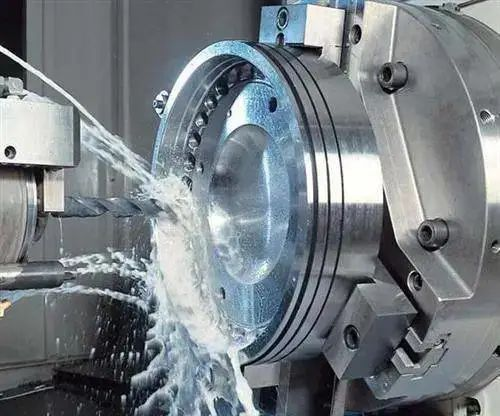 切削液廢液如何處理？佳和三英低溫蒸發技術讓廢液處置效率大大提高